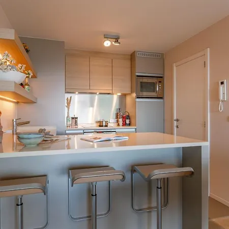 Spacious Comfortable And Modern With Sea View *