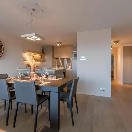 Spacious Comfortable And Modern With Sea View *