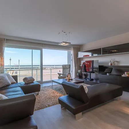 Spacious Comfortable And Modern With Sea View Apartment *